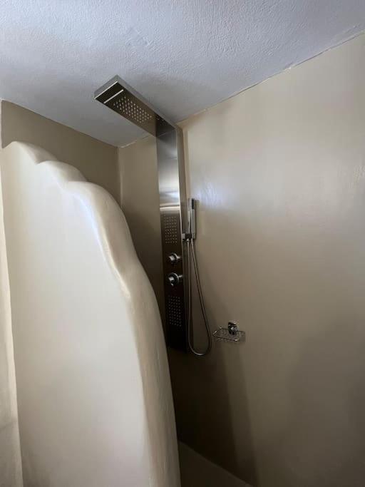 Θἔρως Apartment Tinos Exterior photo