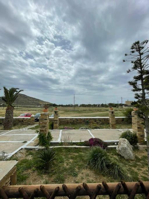 Θἔρως Apartment Tinos Exterior photo