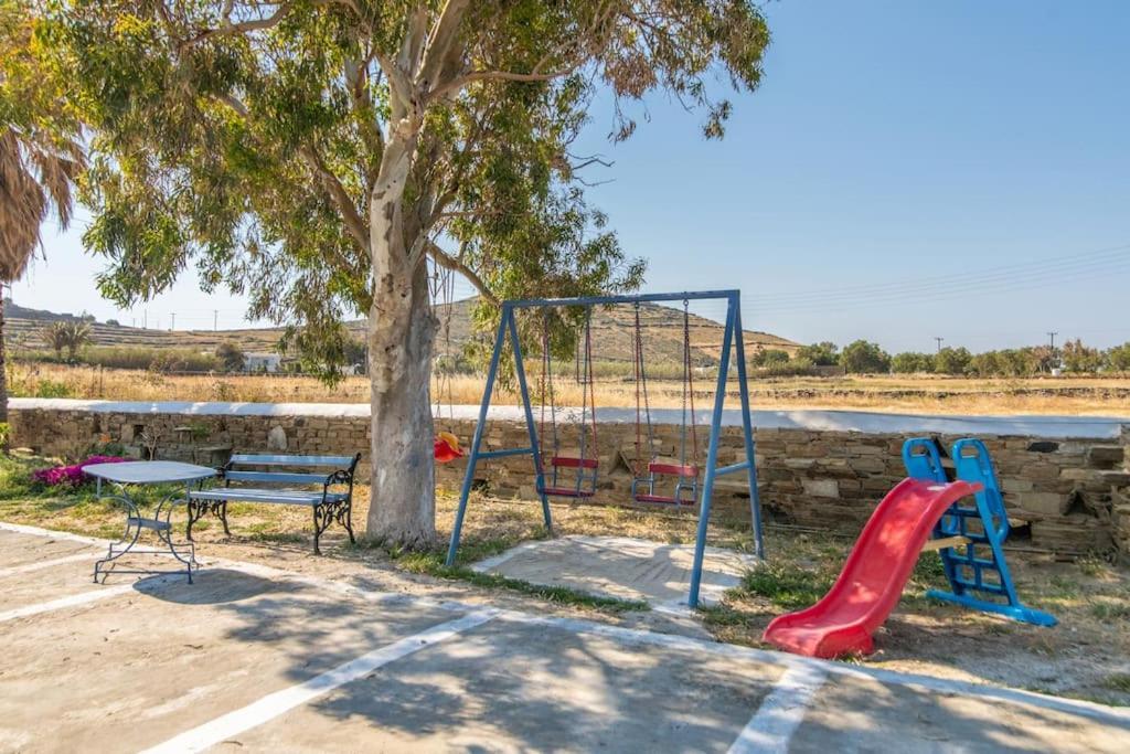 Θἔρως Apartment Tinos Exterior photo