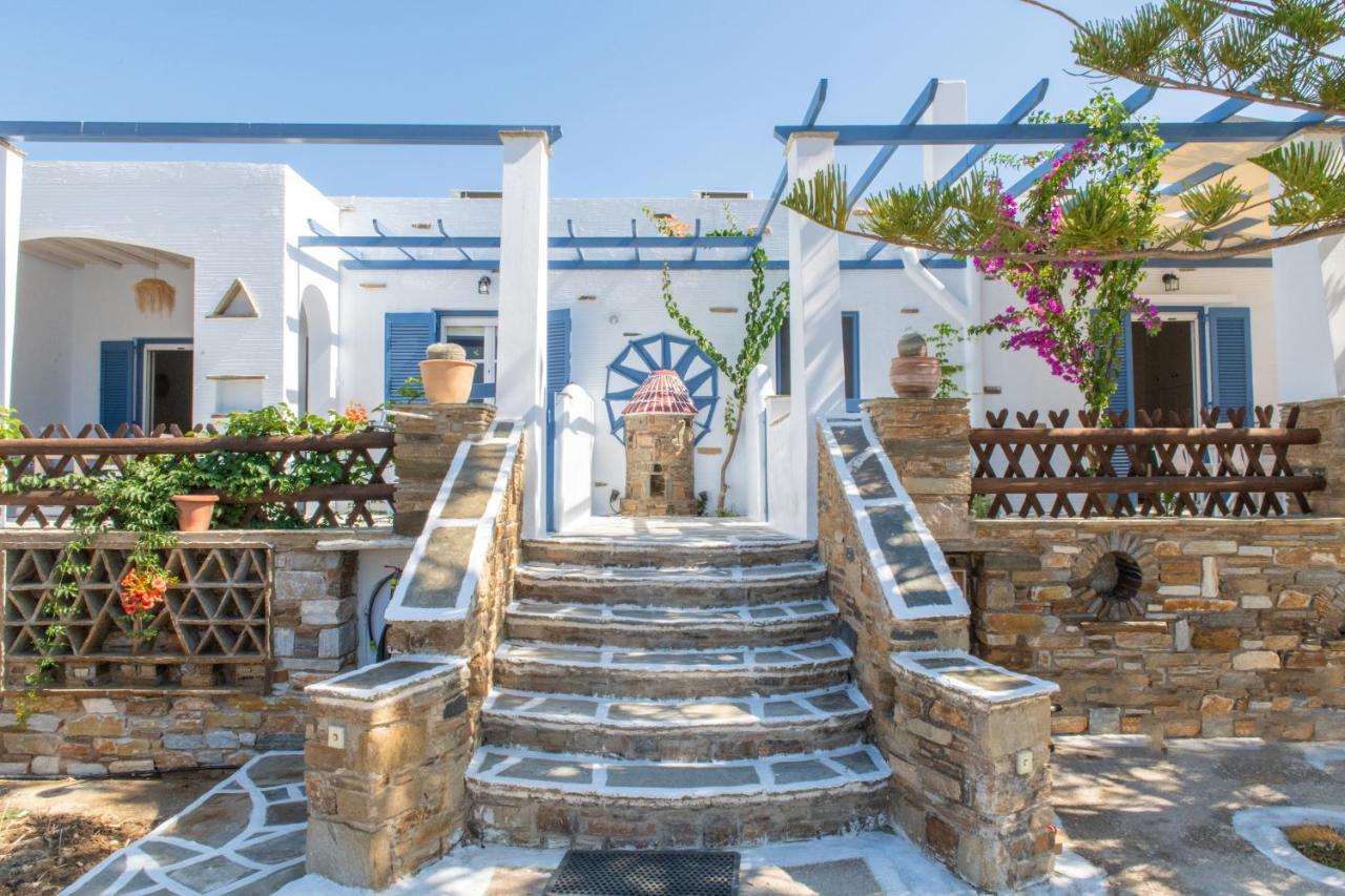 Θἔρως Apartment Tinos Exterior photo